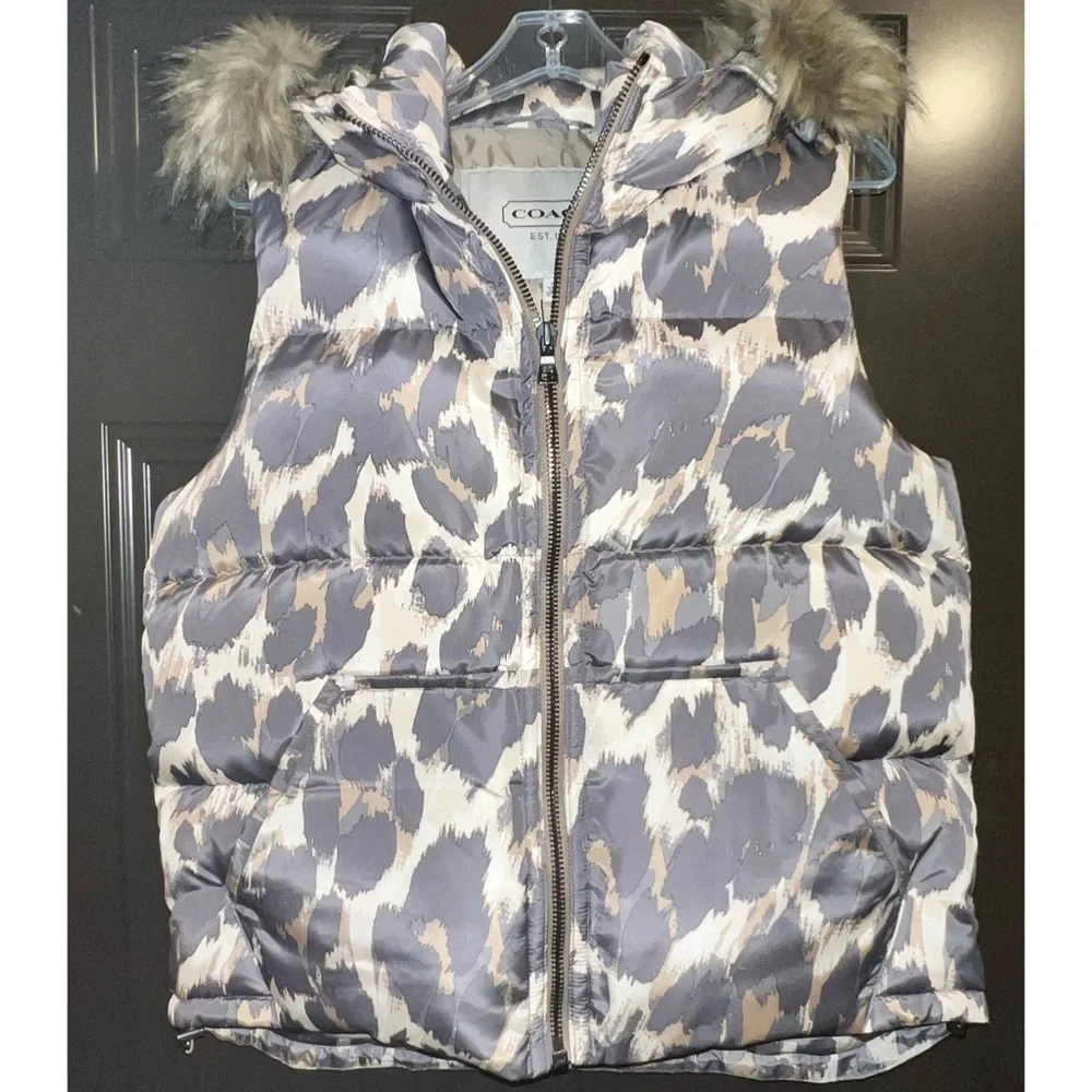 COACH Signature NWT Leopard Puffer Vest Faux Fur Removable Hood Women Sz Large - Picture 3 of 14